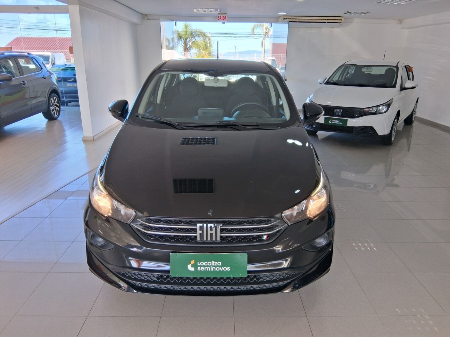 Fiat Cronos 1.3 8V Flex na cor Preto em São José / SC - 1000618