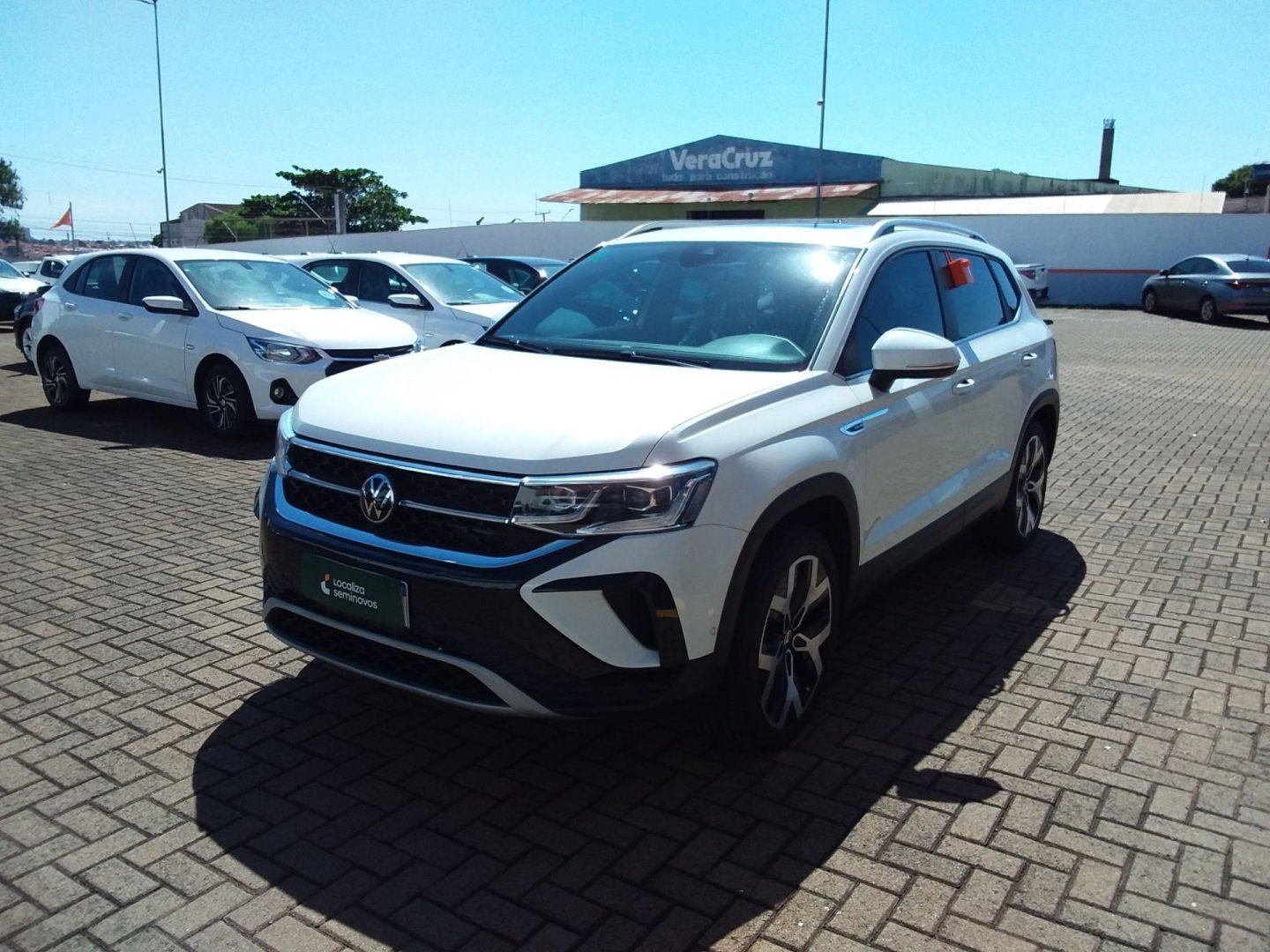 Volkswagen Taos Highline 1.4 250 TSI Flex Aut. na cor Branco em Londrina / PR - 1000810