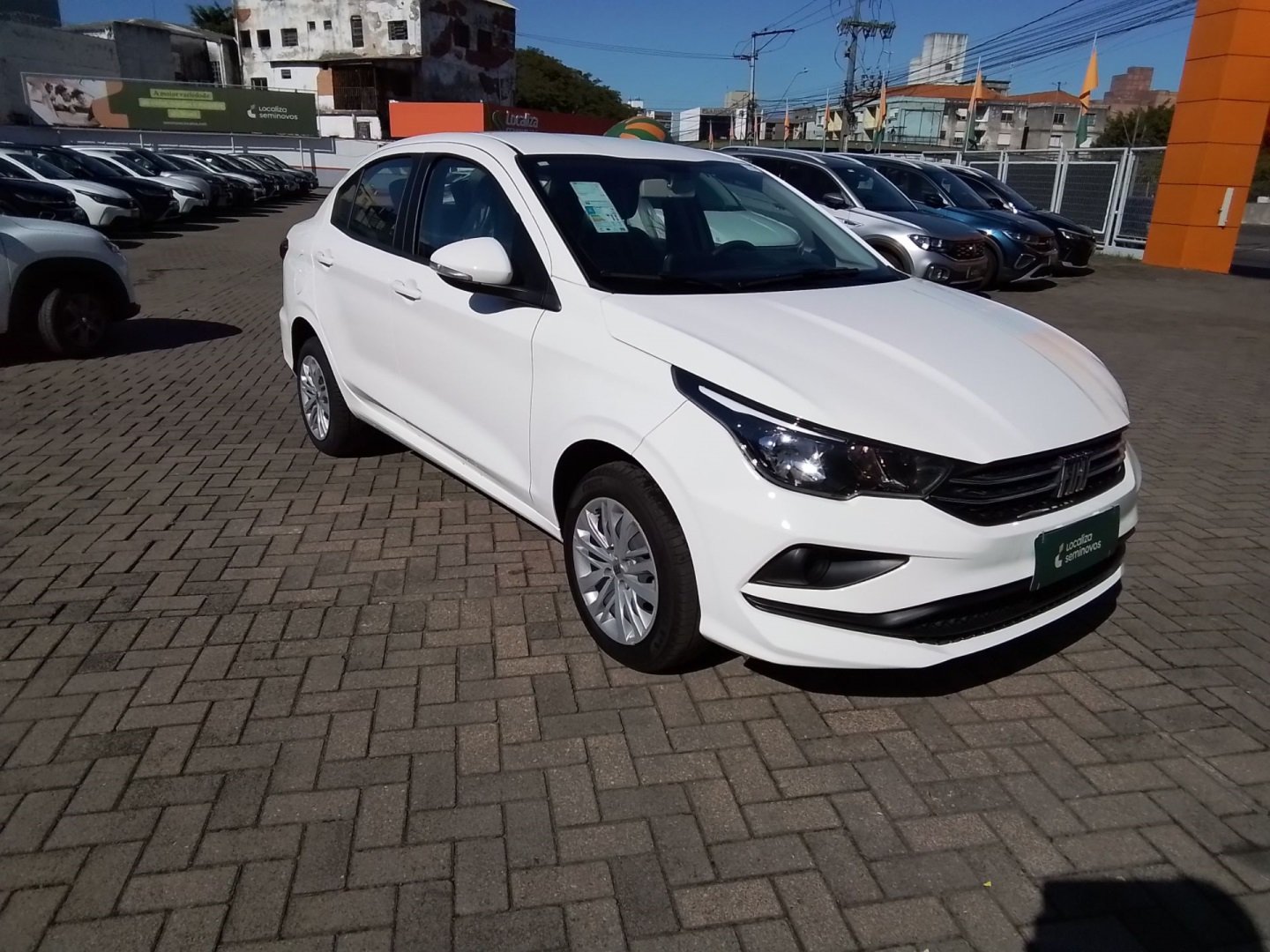 Fiat Cronos DRIVE 1.3 8V Flex na cor Branco no Gravataí / RS - 1001054
