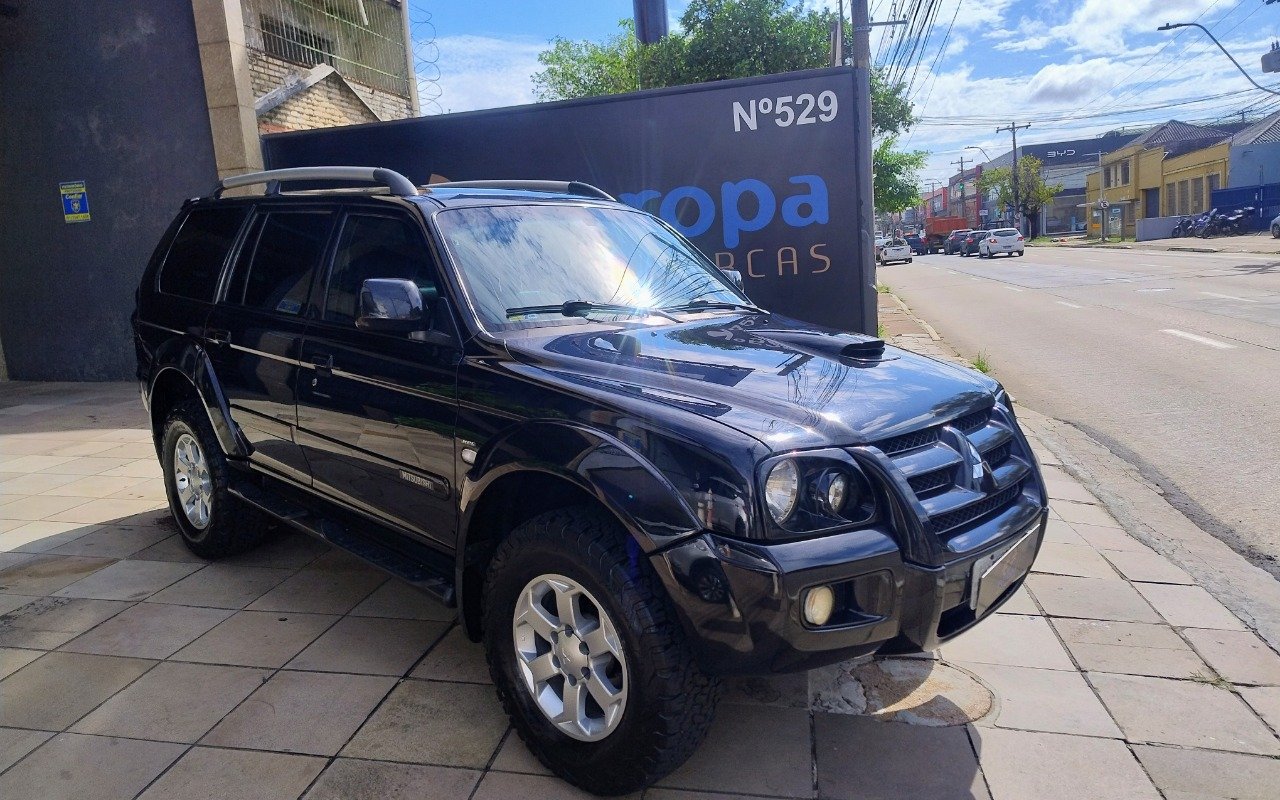 Mitsubishi Pajero Sport 3.5 V6 Flex 4x4 Aut. na cor Preto no Porto Alegre / RS - 1001172