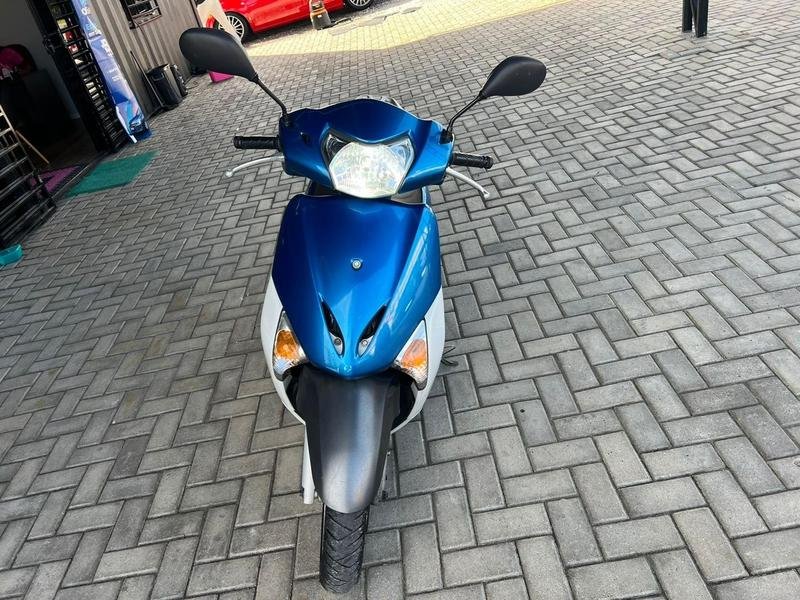 Honda LEAD 110  na cor Azul em Curitiba / PR - 1001285