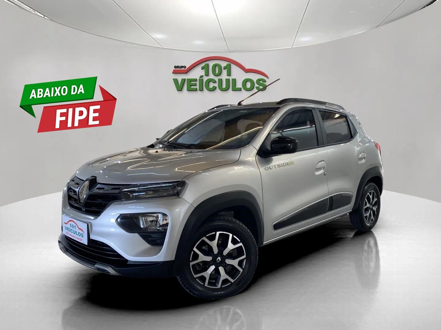 Renault Kwid OUTSIDER 1.0 Flex 12V 5p Mec. na cor Prata em São José / SC - 1001410