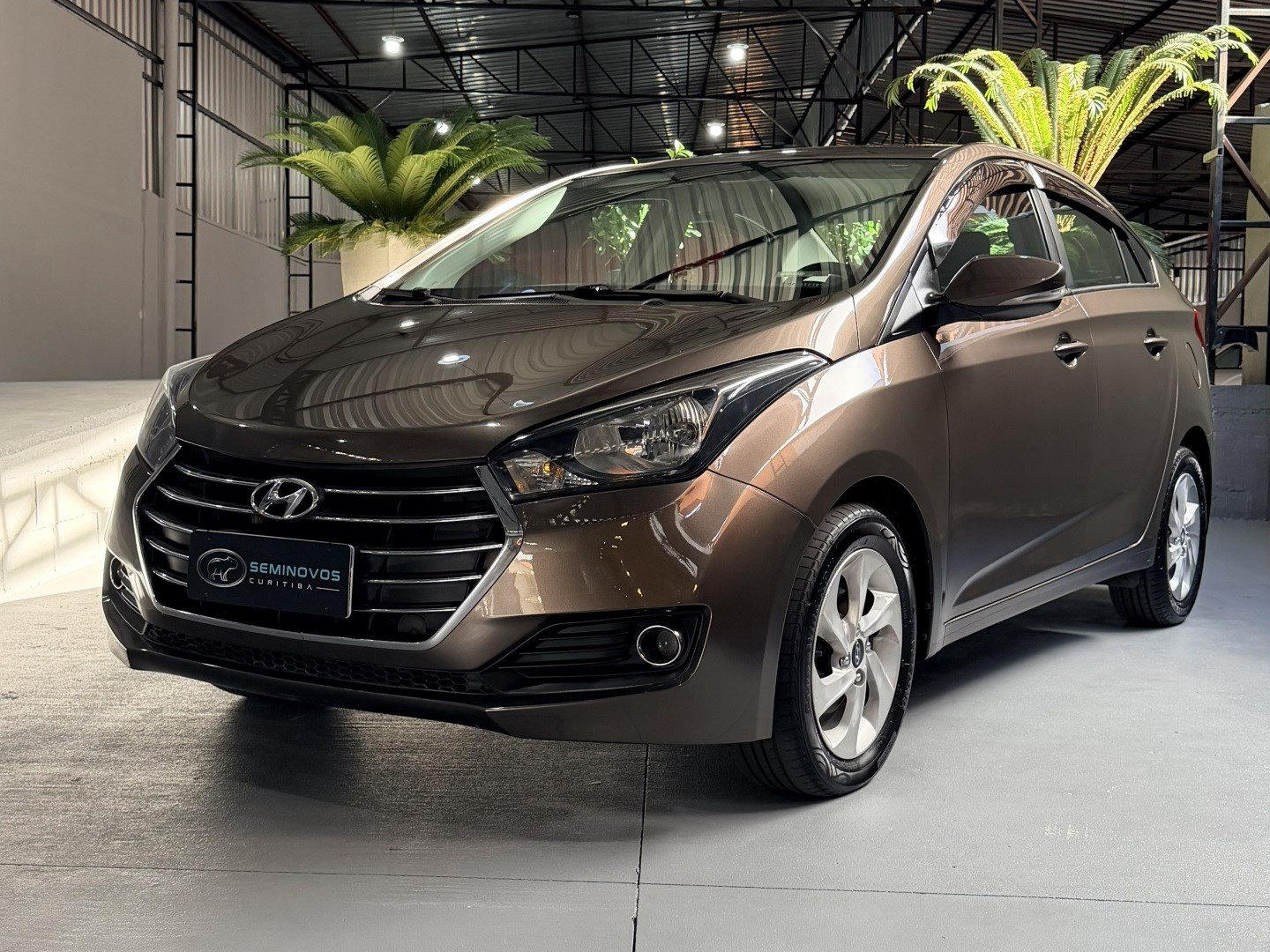 Hyundai HB20S Comfort Style 1.0 TB Flex 12V Mec. na cor Marrom em Curitiba / PR - 1001728