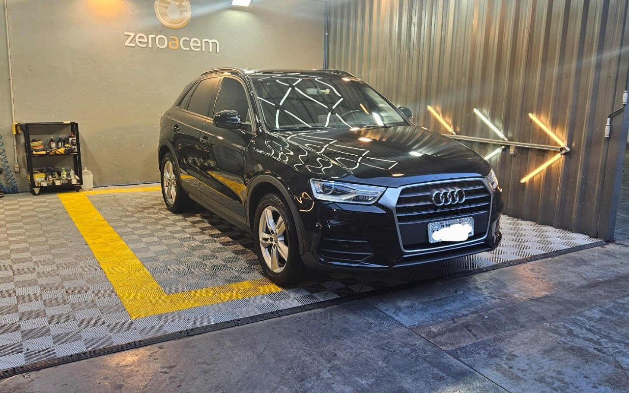 Audi Q3 1.4 TFSI/TFSI Flex S-tronic 5p na cor Preto no Porto Alegre / RS - 1001852