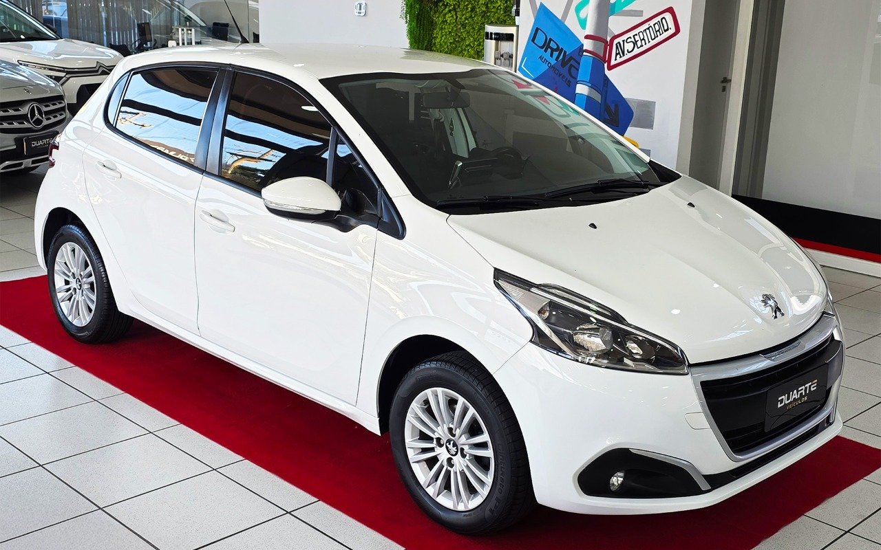 Peugeot 208 Active 1.2 Flex 12V 5p Mec. na cor Branco no Porto Alegre / RS - 1002588