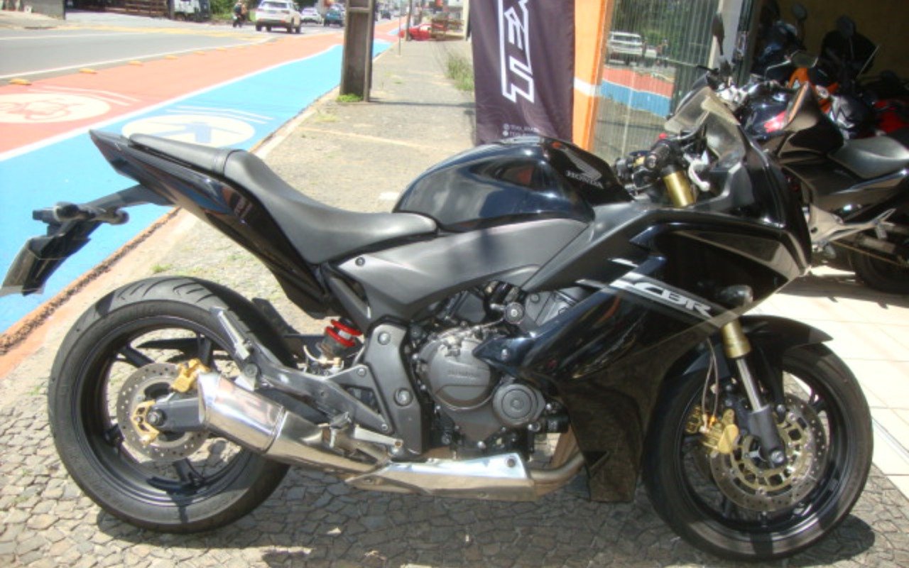 Honda CBR 600 F  na cor Preto em Ponta Grossa / PR - 1002800