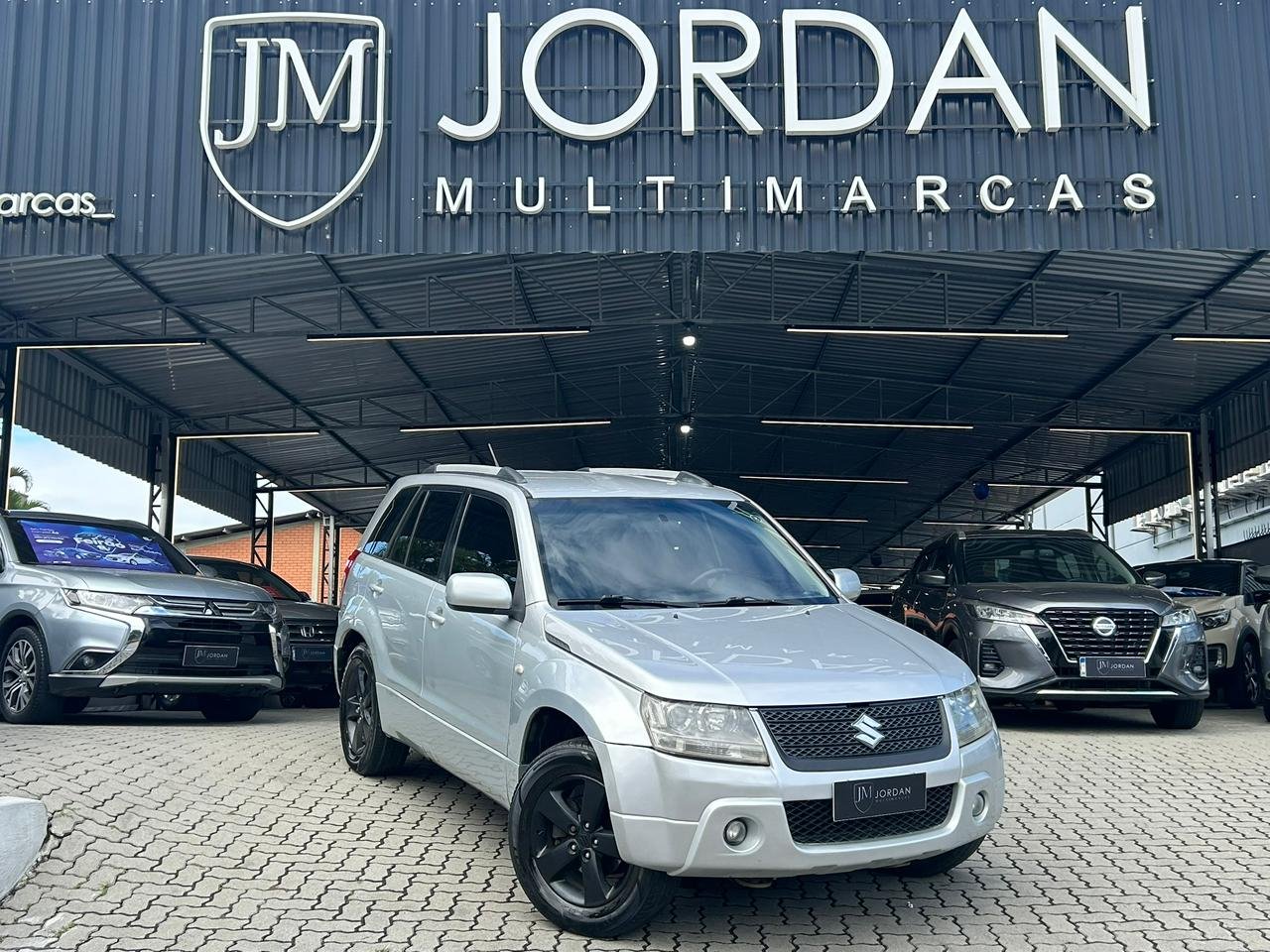 Suzuki Vitara JLX 2.0 V6 4x4 na cor Prata em Joinville / SC - 1003208