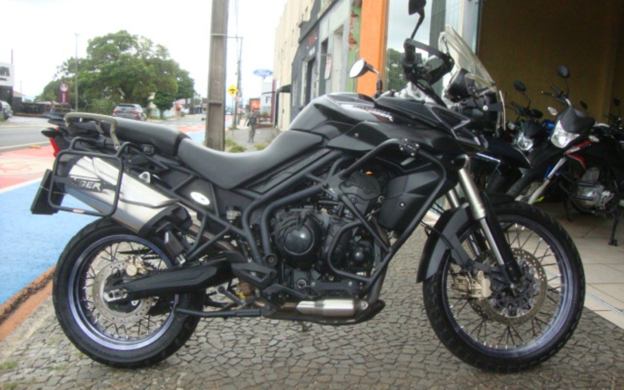 TRIUMPH TIGER 800 XC  na cor Preto em Ponta Grossa / PR - 1003296