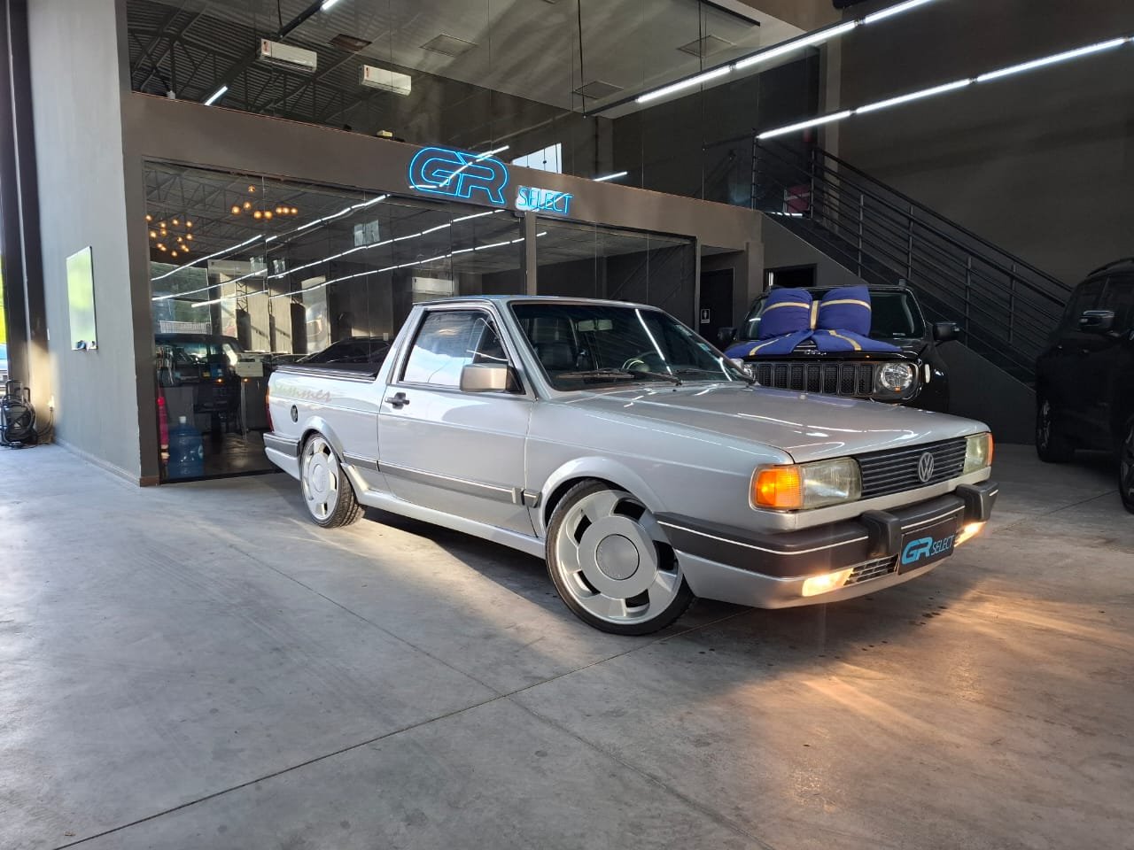 Volkswagen Saveiro CL/ Summer 1.8 Mi e 1.8 na cor Prata em Florianópolis / SC - 1003687