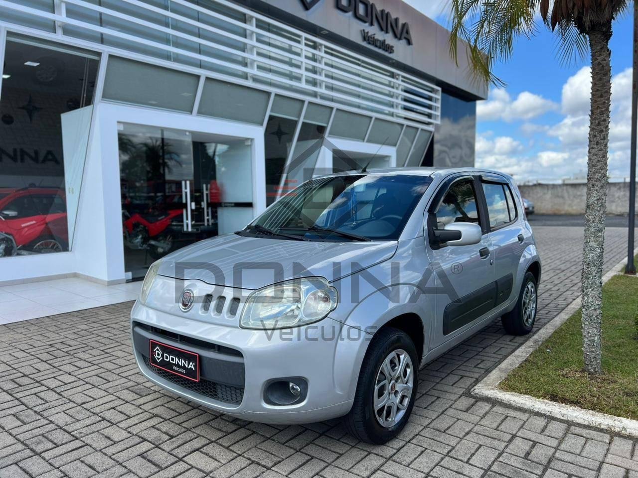 Fiat Uno VIVACE/RUA 1.0 EVO Fire Flex 8V 5p na cor Prata em São Mateus do Sul / PR - 1004484