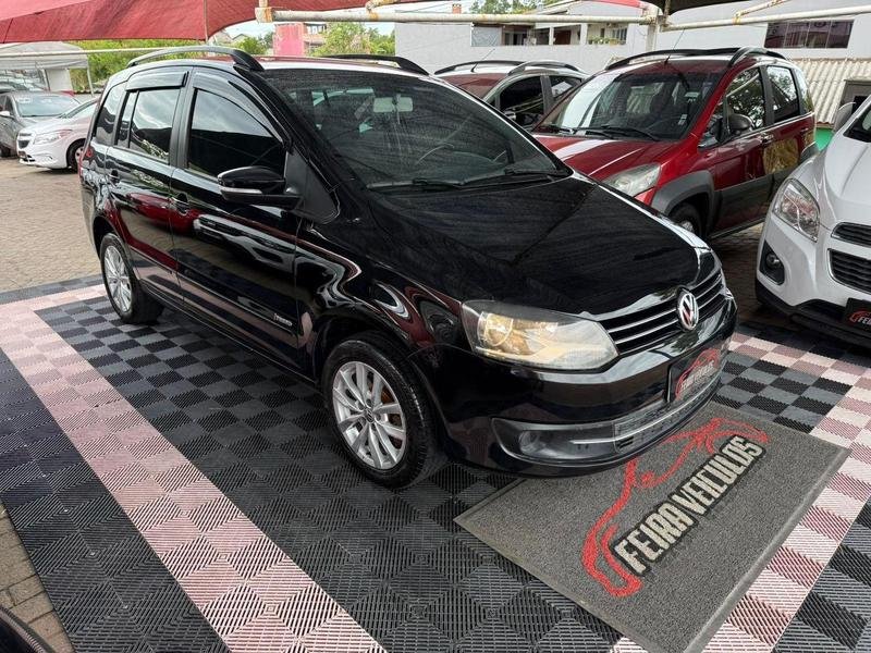 Volkswagen SpaceFox 1.6/ 1.6 Trend Total Flex 8V 5p na cor Preto no Viamão / RS - 1004721