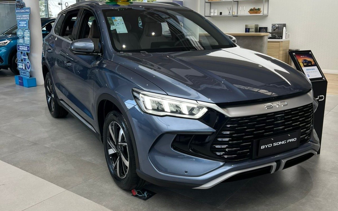 BYD Song Pro GL 1.5 16V Aut. (Hibrido) na cor Azul em Curitiba / PR - 1004728
