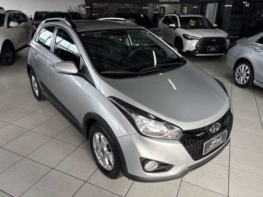 Hyundai HB20X Style 1.6 Flex 16v Mec. na cor Prata em Ponta Grossa / PR - 1005068