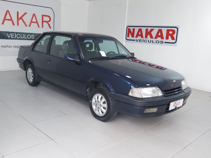 Chevrolet Monza GLS/ Hi-Tech 2.0 EFI 2p e 4p na cor Azul no Porto Alegre / RS - 1005317