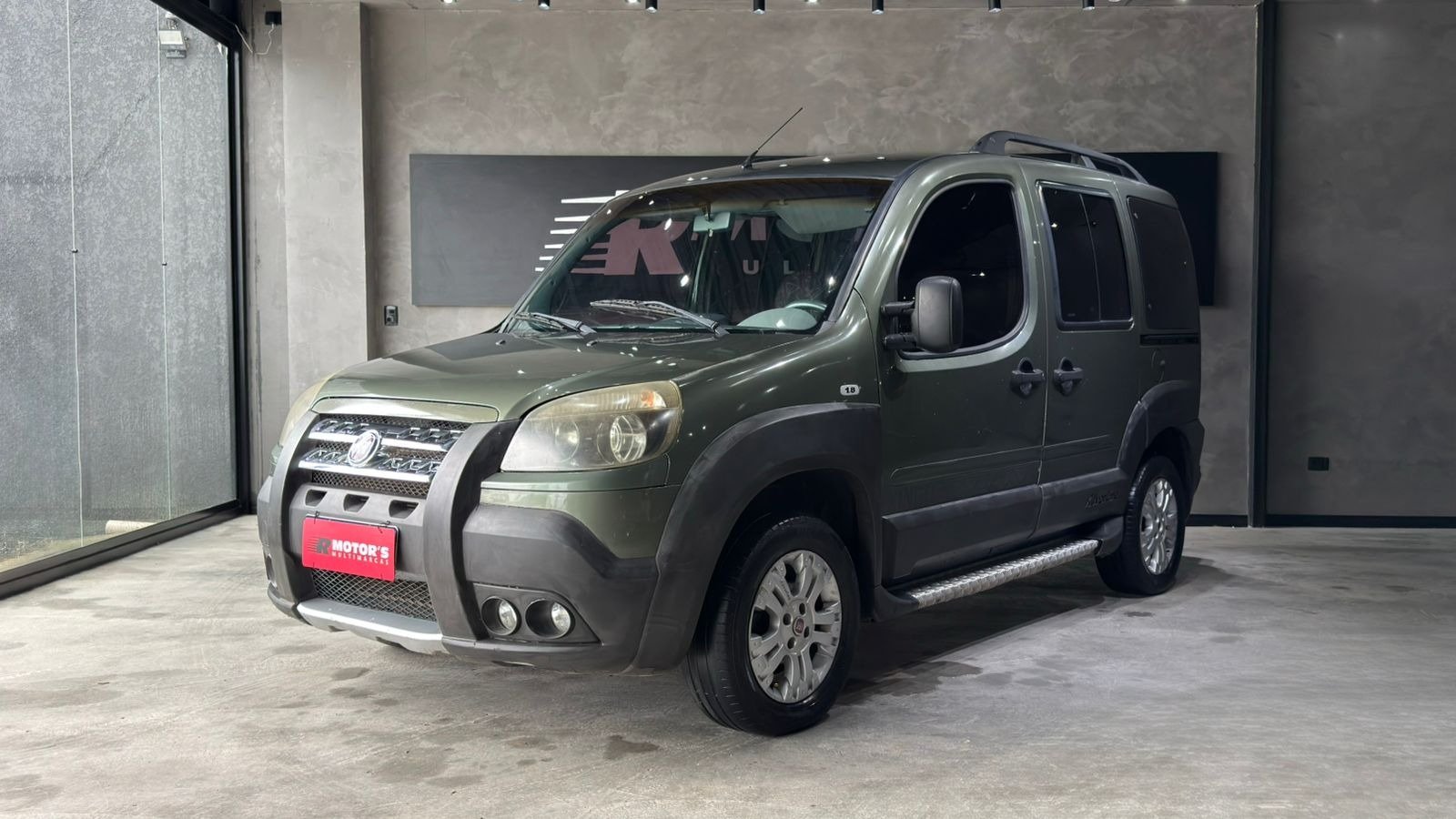 Fiat Doblo Adv. XINGU 1.8 Flex 16V 5p na cor Verde em Colombo / PR - 1005552