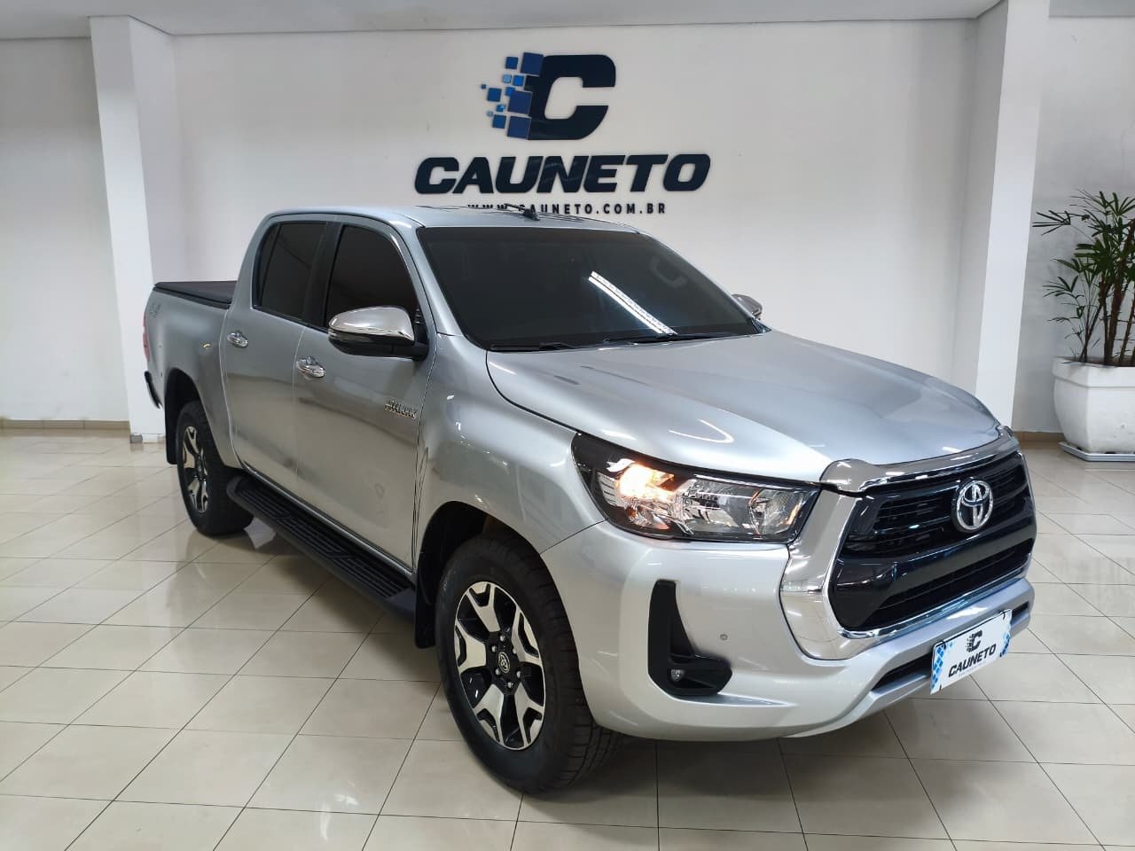 Toyota Hilux CD SRV 4x2 3.0 8V 90cv Diesel na cor Prata em Toledo / PR - 1007090