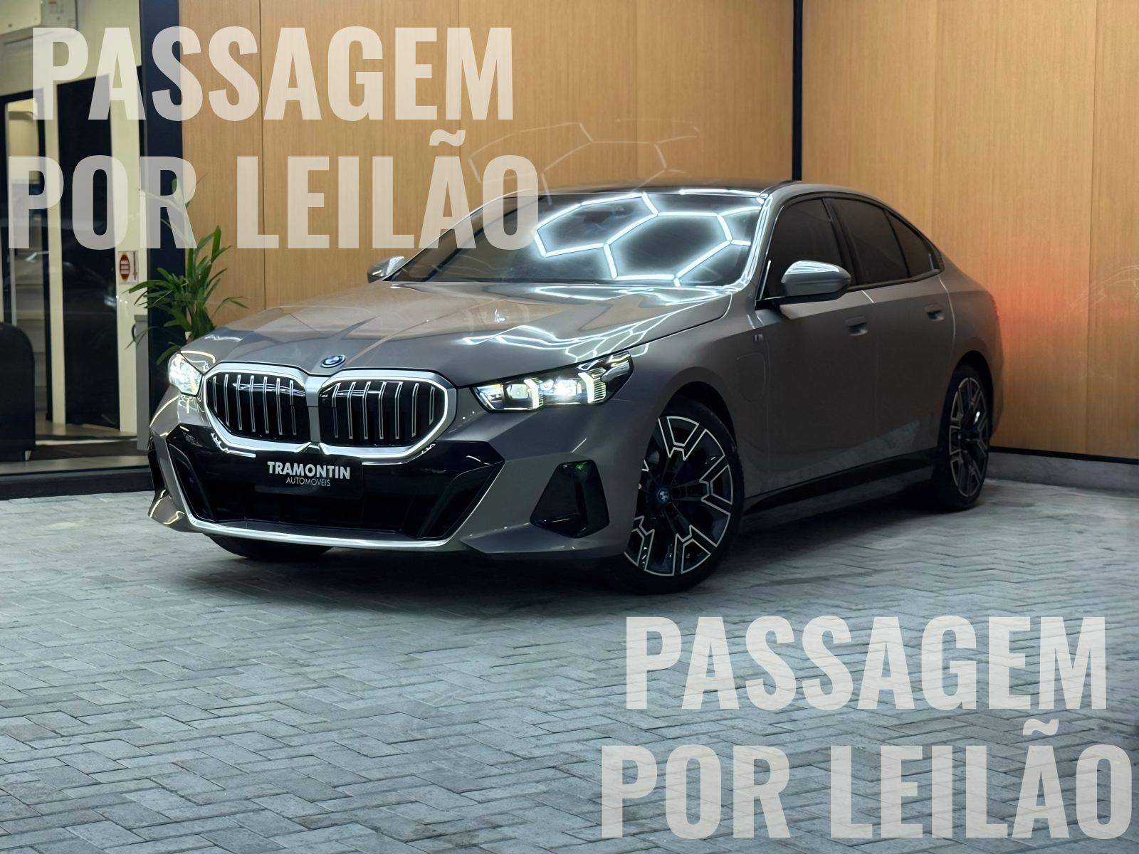 BMW 530e M Sport 2.0 Turbo Aut. (Híbrido) na cor Cinza em São José / SC - 1007636