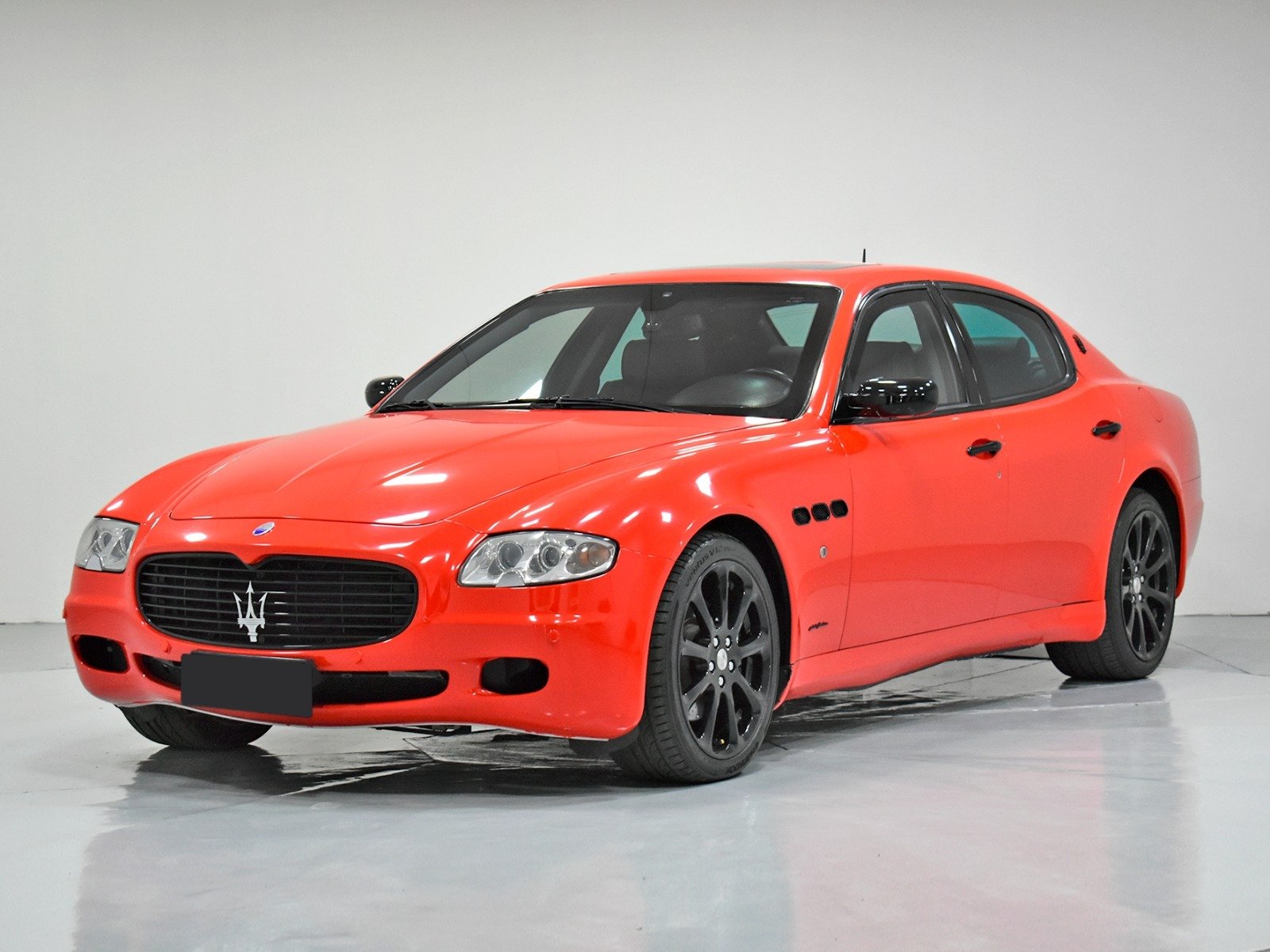 Maserati Quattroporte Executive 4.2 32V 400cv na cor Cinza em Curitiba / PR - 1007914