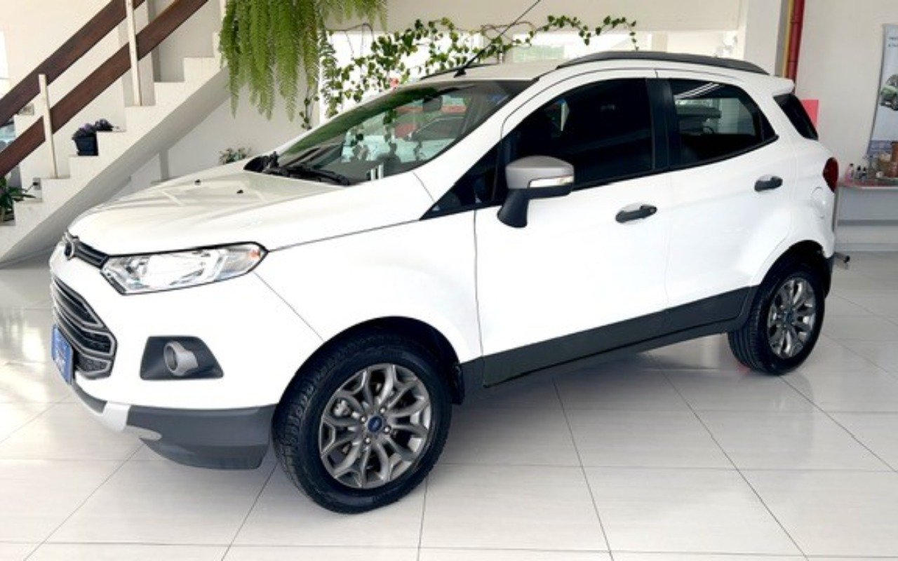 Ford EcoSport FREESTYLE 1.6 16V Flex 5p Aut. na cor Branco em Campo Largo / PR - 1007973