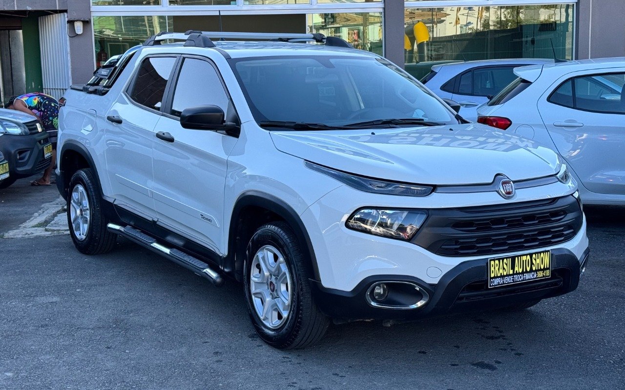 Fiat Toro Endurance 1.8 16V Flex Mec. na cor Branco em Colombo / PR - 1008041