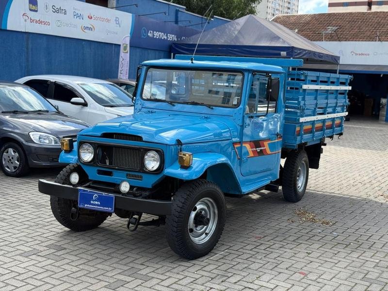 Toyota Bandeirante Picape Chassi Curto Diesel na cor Azul em Curitiba / PR - 1008351