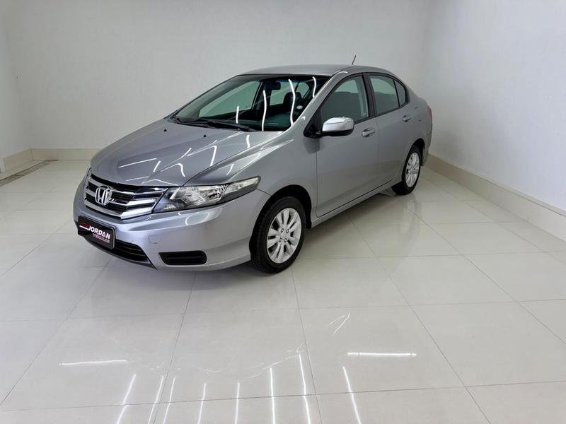 Honda City Sedan LX 1.5 Flex 16V 4p Mec. na cor Cinza em Curitiba / PR - 1008360