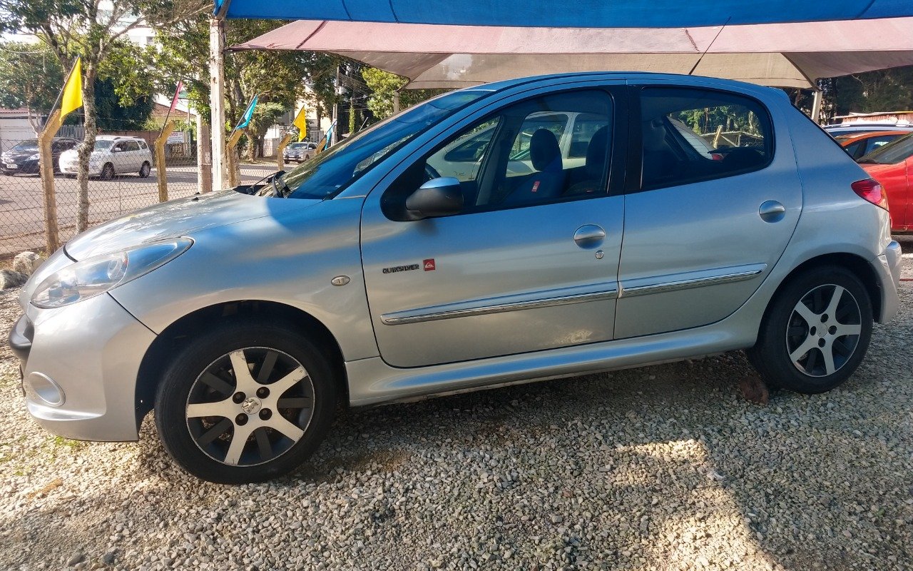 Peugeot 207 QUIKSILVER 1.6 Flex 16V 5p na cor Prata em Curitiba / PR - 1008364
