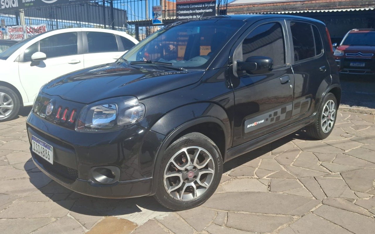 Fiat Uno SPORTING 1.4 EVO Fire Flex 8V 4p na cor Preto no Porto Alegre / RS - 1008397