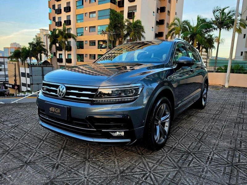 Volkswagen Tiguan Allspac R-Line 350 TSI 2.0 4x4 na cor Cinza em Florianópolis / SC - 1008427