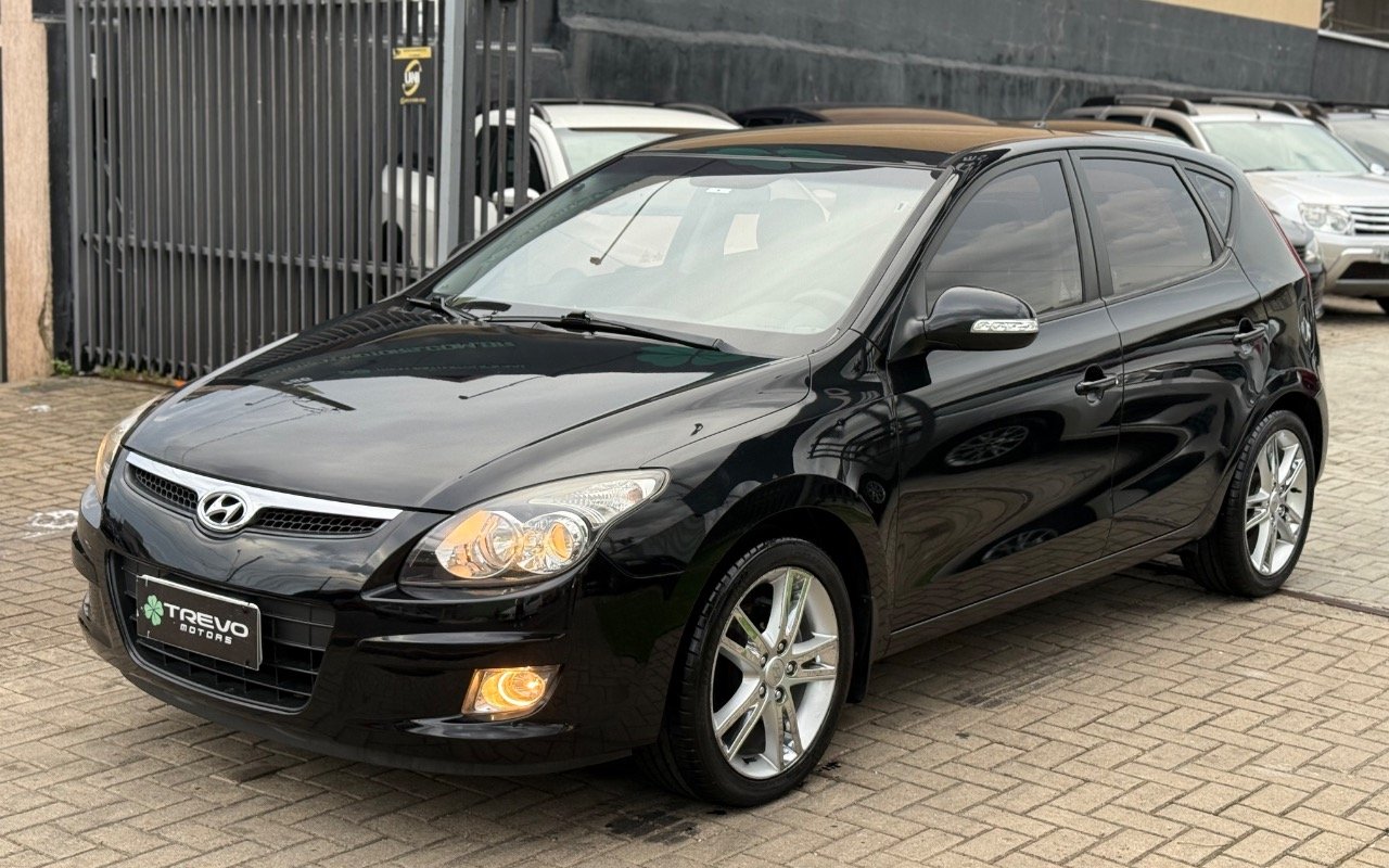 Hyundai i30 2.0 16V 145cv 5p Aut. na cor Preto em Curitiba / PR - 1009410