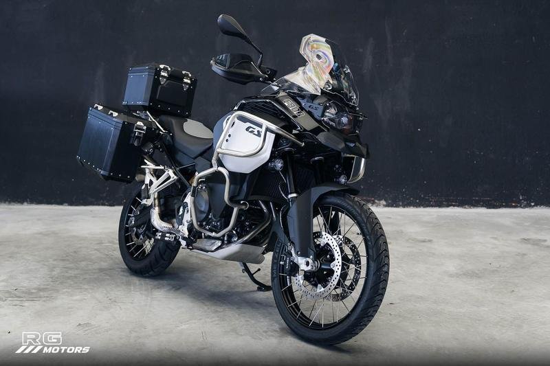 BMW F 900 GS Adventure Plus  na cor Preto em Curitiba / PR - 1009796