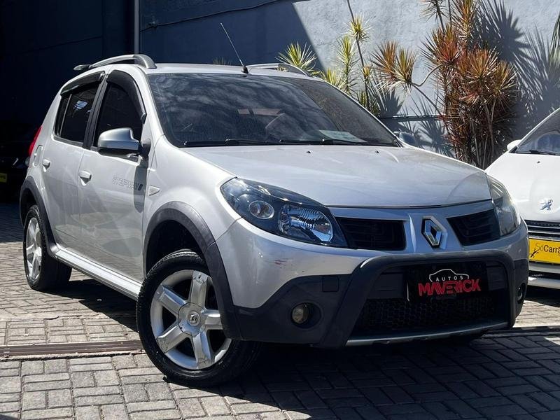 Renault Sandero STEPWAY Hi-Flex 1.6 16V 5p na cor Prata em Colombo / PR - 1010139