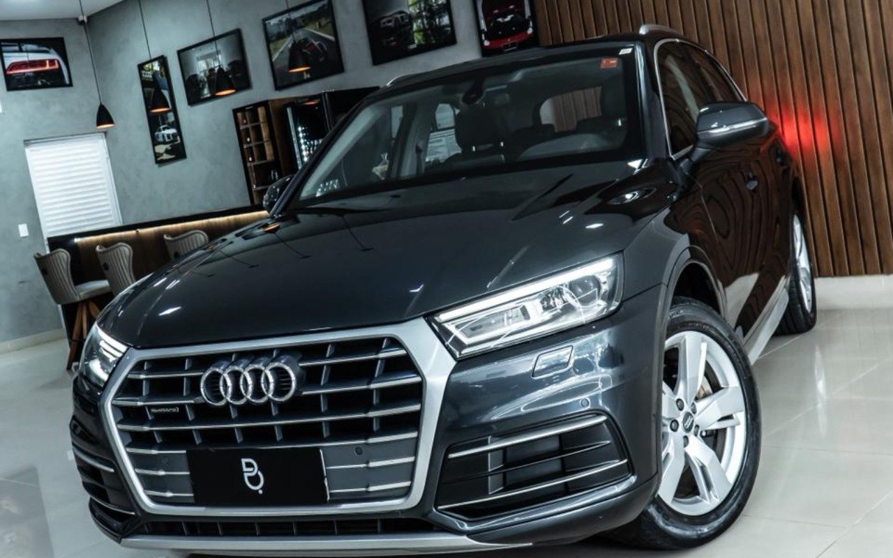 Audi Q5 Ambiente 2.0 TFSI Quattro S tronic na cor Cinza em Campinas / SP - 1010294