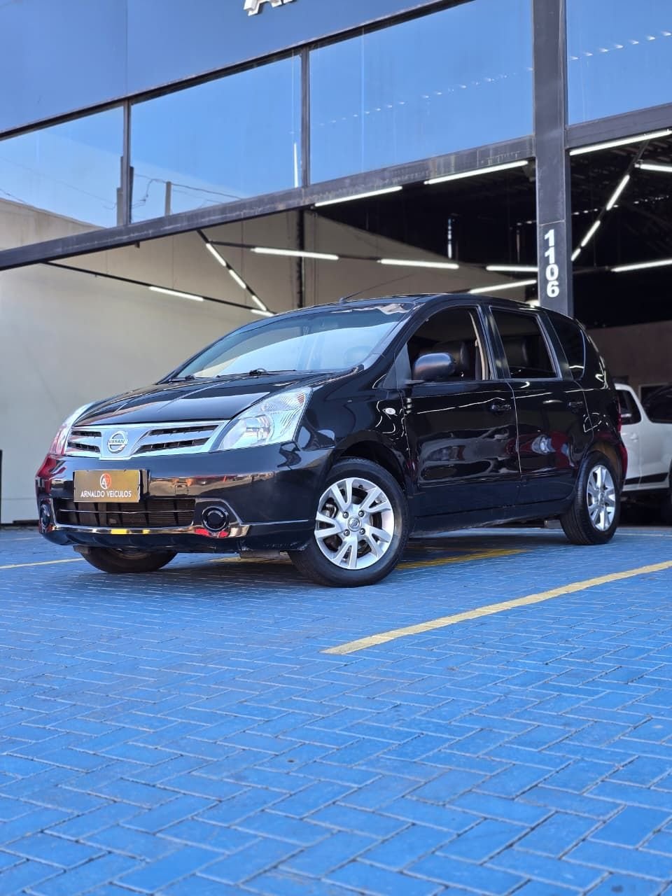 Nissan LIVINA S 1.6 16V Flex Fuel Mec. na cor Preto em Campinas / SP - 1010926