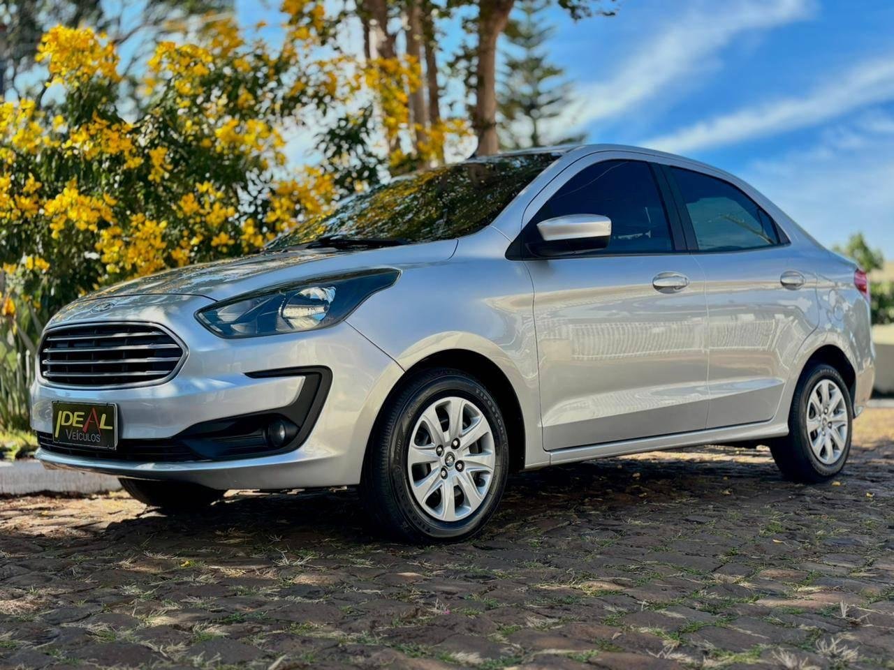 Ford Ka 1.0 8V/1.0 8V ST Flex 3p na cor Prata em Xanxerê / SC - 1011060