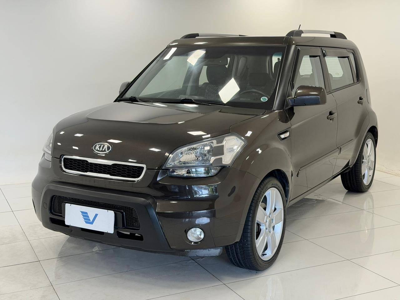 Kia SOUL 1.6/ 1.6 16V FLEX Aut. na cor Marrom em Joinville / SC - 1011223