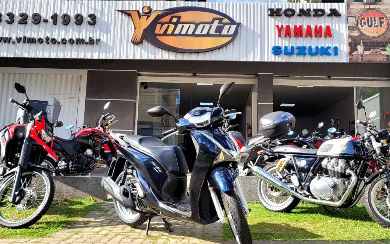 Honda SH 150i/DLX  na cor Azul em Curitiba / PR - 1012447