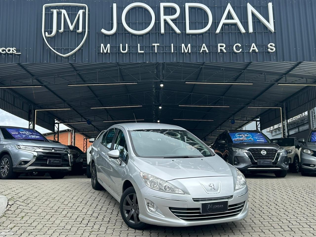 Peugeot 408 Sedan Allure 2.0 Flex 16V 4p Mec. na cor Prata em Joinville / SC - 1012572