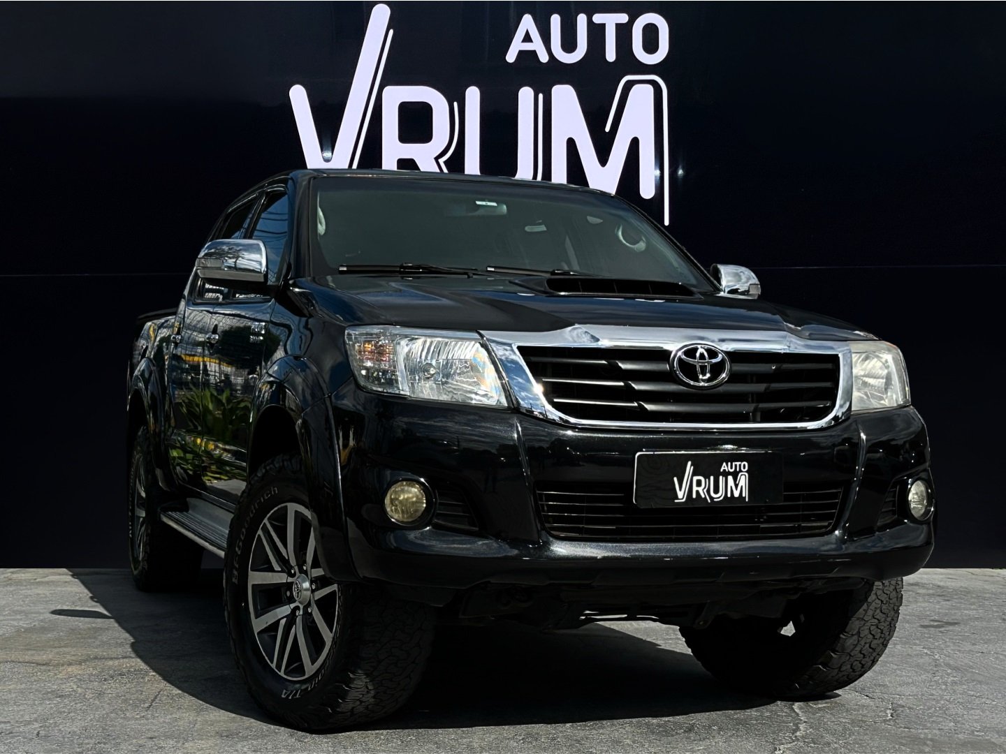 Toyota Hilux CD SRV 4x4 2.8 TDI Diesel Aut. na cor Preto em Curitiba / PR - 1013705