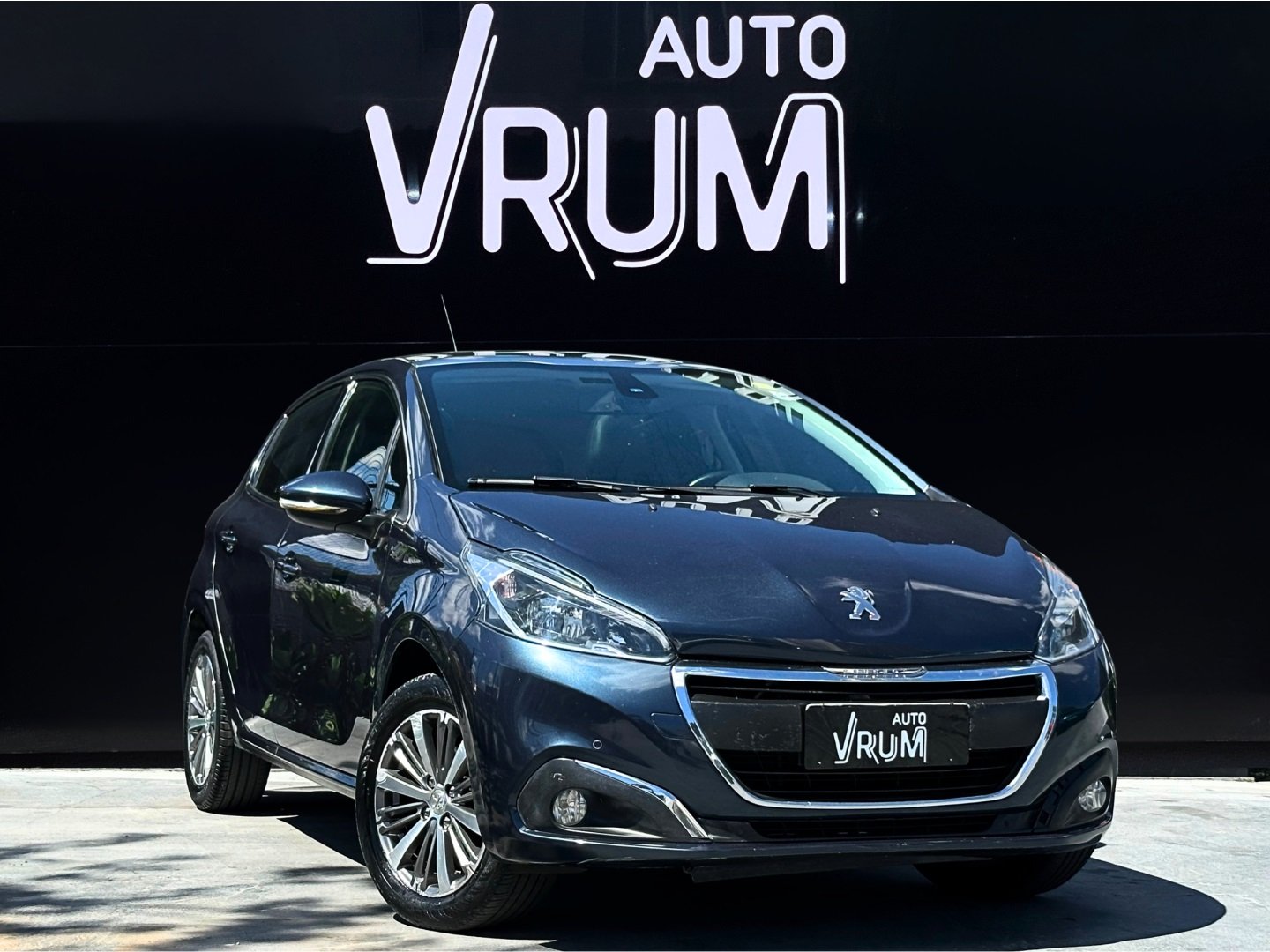 Peugeot 208 Griffe 1.6 Flex 16V 5p Aut. na cor Azul em Curitiba / PR - 1013763