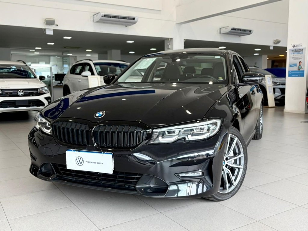 BMW 330i M Sport 2.0 TB 16V 4p na cor Preto em Itajaí / SC - 1014240