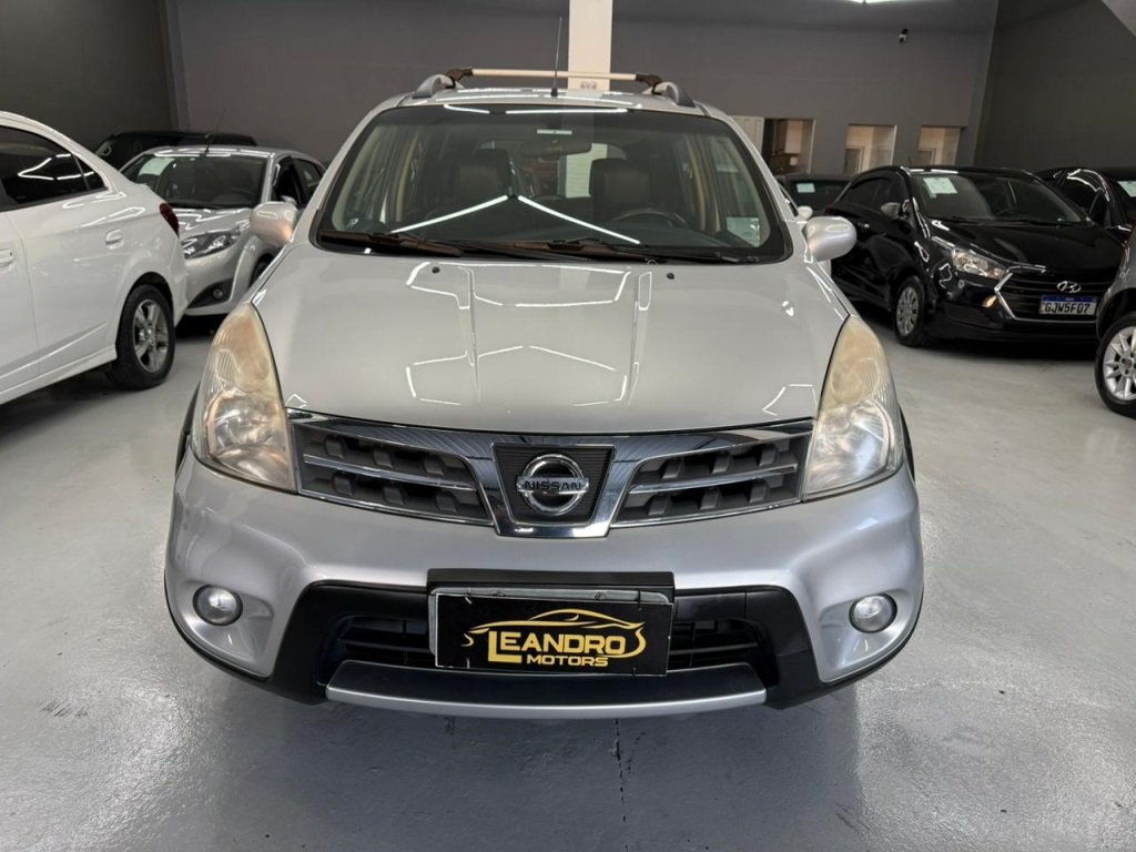 Nissan LIVINA X-GEAR SL/X-GEAR 1.8 Flex F. Aut. na cor Prata em Campinas / SP - 1014893