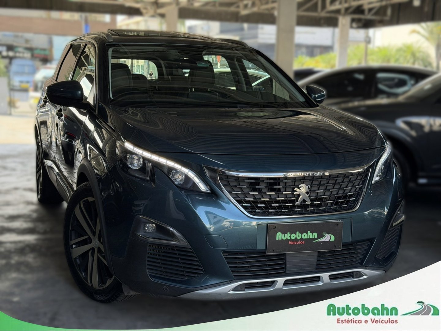 Peugeot 5008 Griffe Pack 1.6 Turbo 16V 5p Aut. na cor Azul em Joinville / SC - 1015346