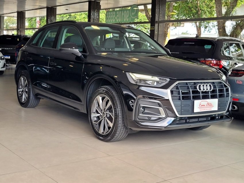 Audi Q5 Prestige 2.0 TFSI Quattro S tronic na cor Preto no Novo Hamburgo / RS - 1016052