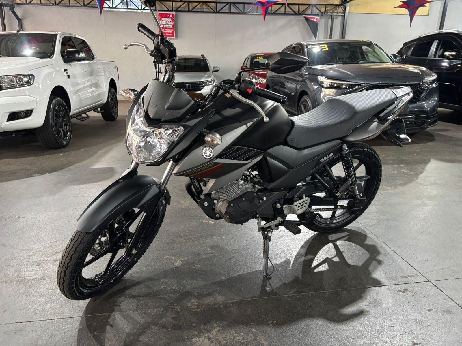YAMAHA FZ15 150 FAZER FLEX  na cor Preto em Ribeirão Preto / SP - 1019381