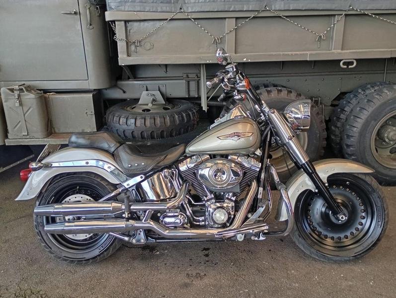 HARLEY-DAVIDSON FAT BOY FLSTF  na cor Prata em Curitiba / PR - 1019441