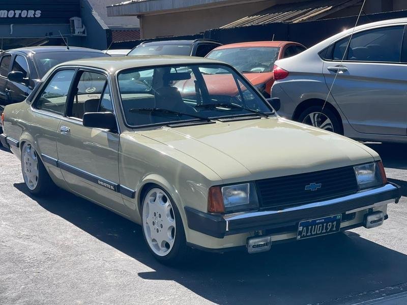 Chevrolet Chevette L / SL / SL/e / DL / SE 1.6 na cor Bege em Curitiba / PR - 1022266