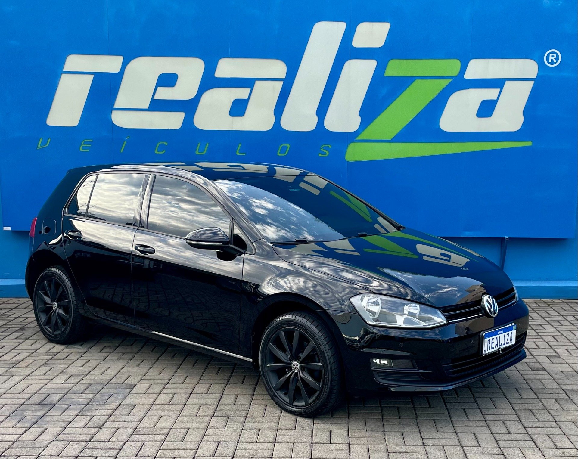 Volkswagen Golf Comfortline 1.4 TSI 140cv Mec. na cor Preto em Guarapuava / PR - 1022463