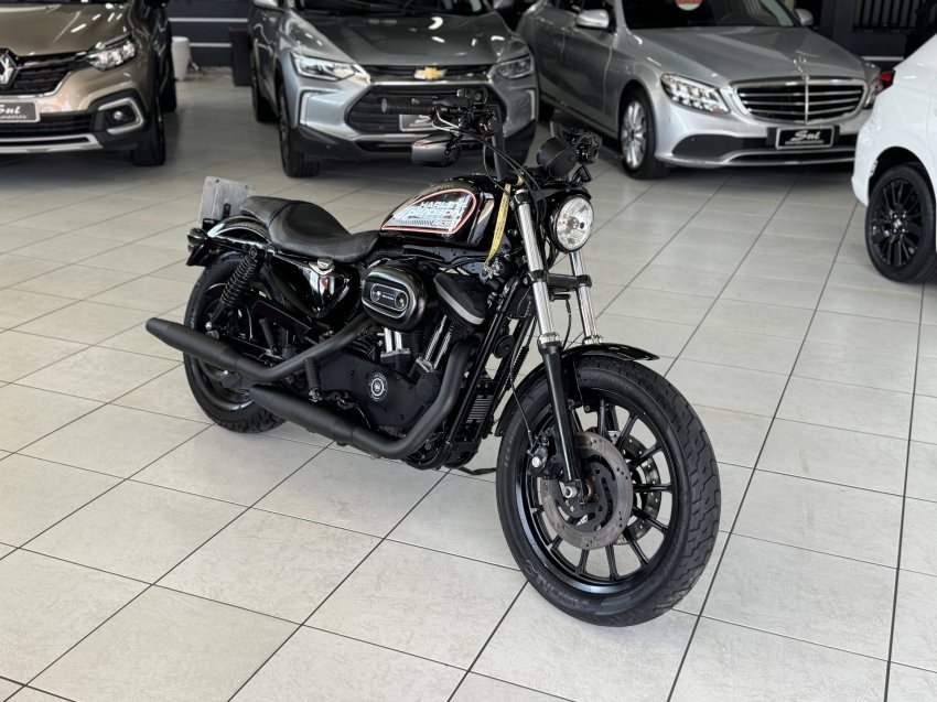 HARLEY-DAVIDSON XL 883 STD/ LOW  na cor Preto em Ponta Grossa / PR - 1022601