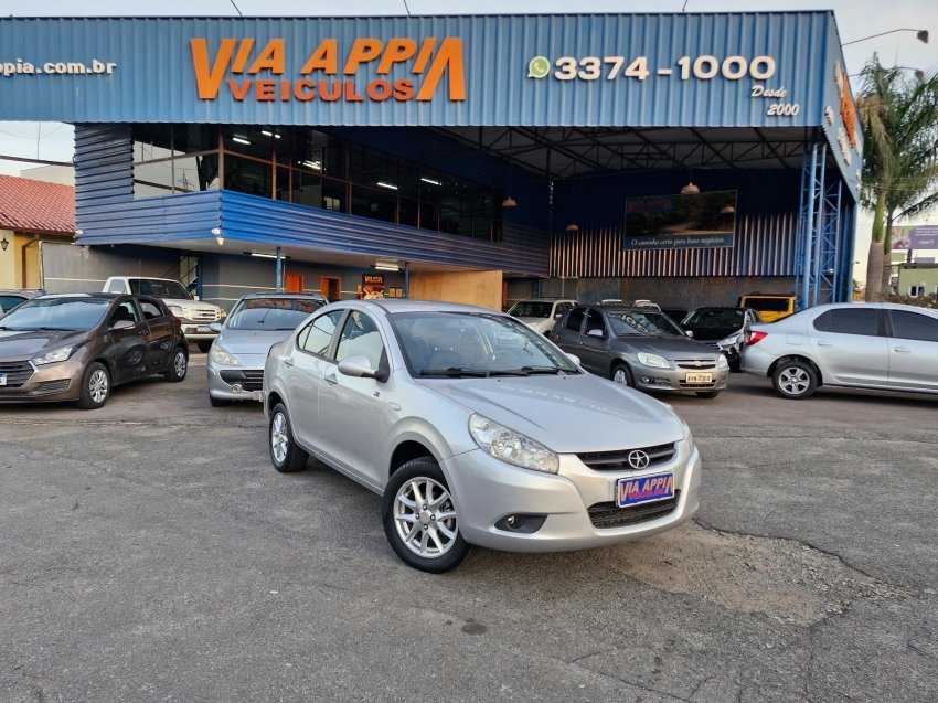 JAC J3 Turin Sedan 1.4 16V 4p Mec. na cor Prata em Curitiba / PR - 1022812